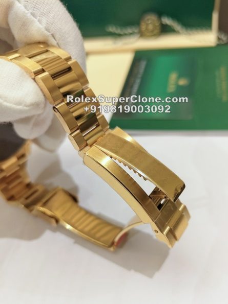 Rolex DEEPSEA 44mm Super Clone Swiss Replica Watch | 18k Gold Bracelet | Ref 136668LB | 3235 Swiss Movement - Image 8