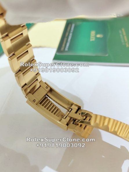 Rolex DEEPSEA 44mm Super Clone Swiss Replica Watch | 18k Gold Bracelet | Ref 136668LB | 3235 Swiss Movement - Image 9