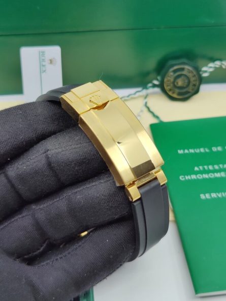 Rolex Yacht Master 18k Yellow Gold Super Clone Swiss Replica Watch | OysterFlex Rubber Strap | Ref 226658 | 3235 Swiss Movement - Image 7